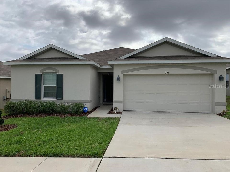 Recently Sold: $209,000 (3 beds, 2 baths, 1431 Square Feet)