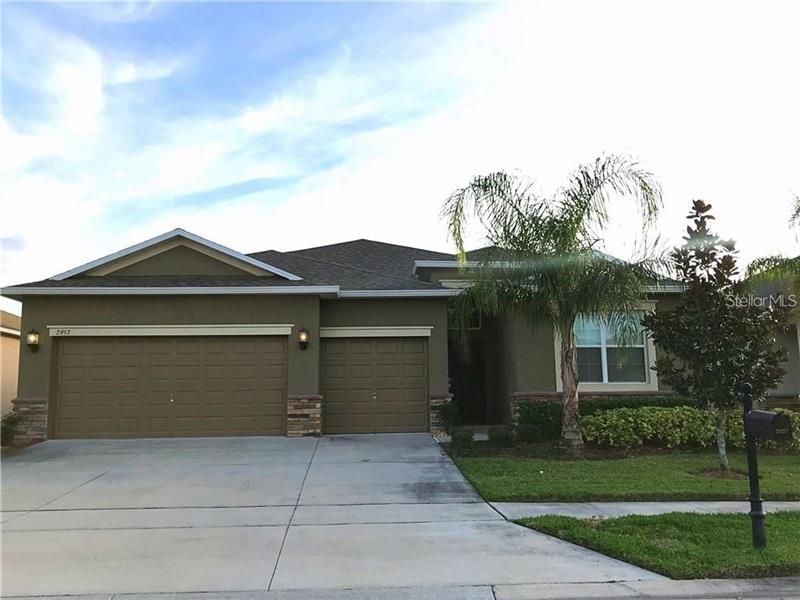 Recently Rented: $2,100 (4 beds, 3 baths, 2264 Square Feet)