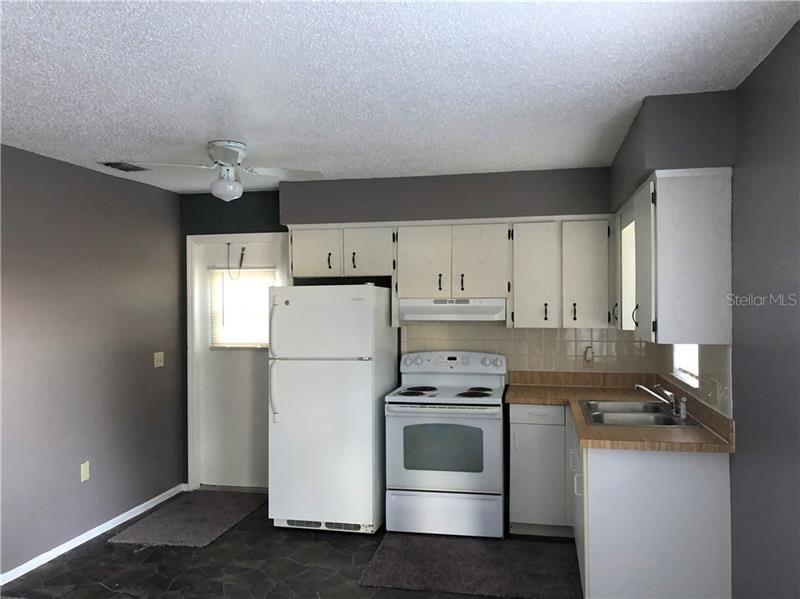 Recently Rented: $790 (1 beds, 1 baths, 1040 Square Feet)