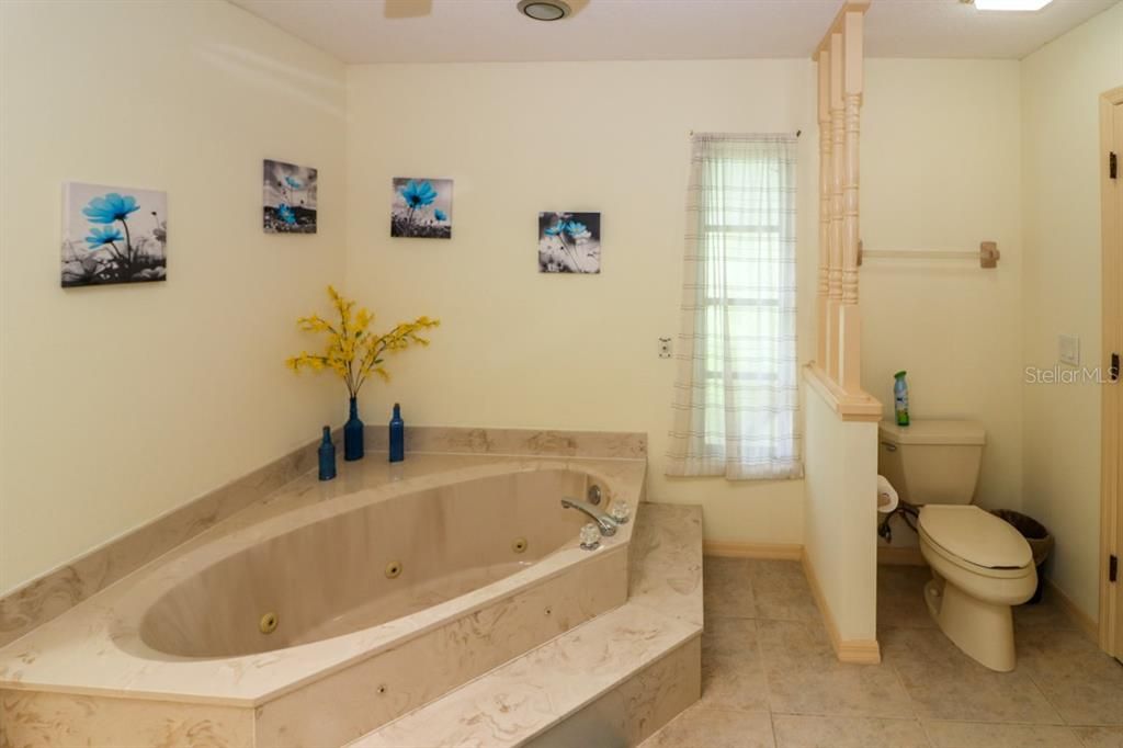 В аренду: $4,500 (3 спален, 2 ванн, 2697 Квадратных фут)