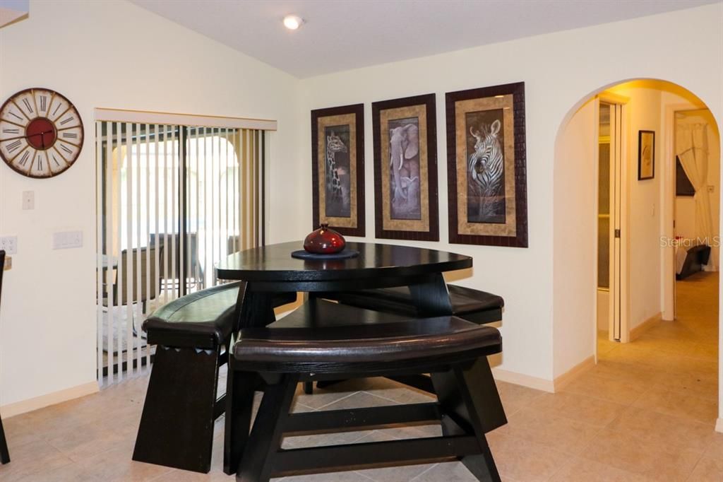 В аренду: $4,500 (3 спален, 2 ванн, 2697 Квадратных фут)