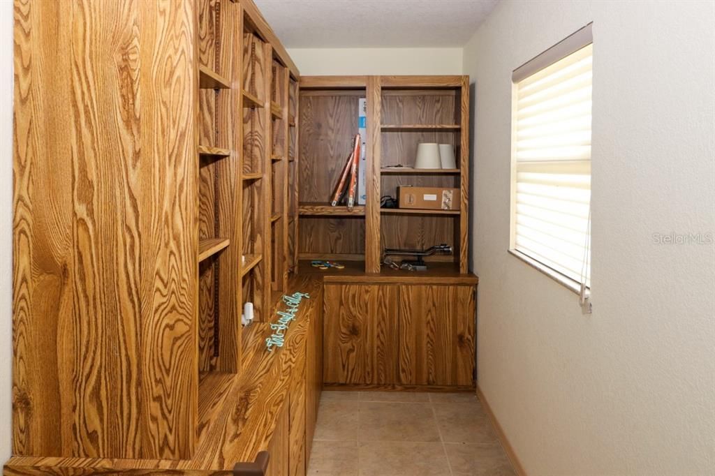 В аренду: $4,500 (3 спален, 2 ванн, 2697 Квадратных фут)