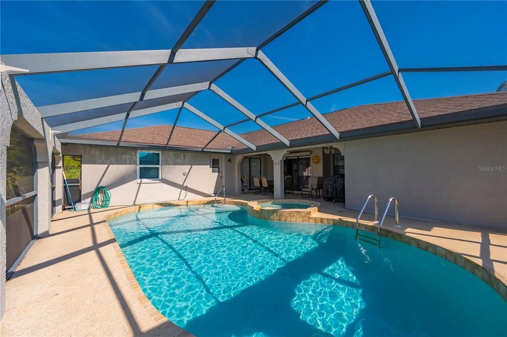 В аренду: $4,500 (3 спален, 2 ванн, 2697 Квадратных фут)