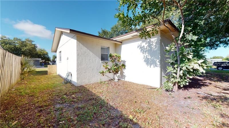 Recently Sold: $225,000 (3 beds, 2 baths, 1248 Square Feet)