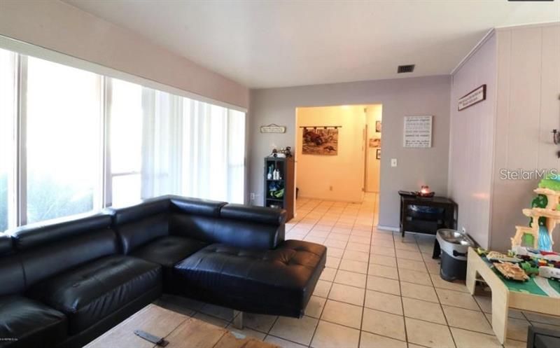 Recently Rented: $1,150 (2 beds, 2 baths, 1294 Square Feet)