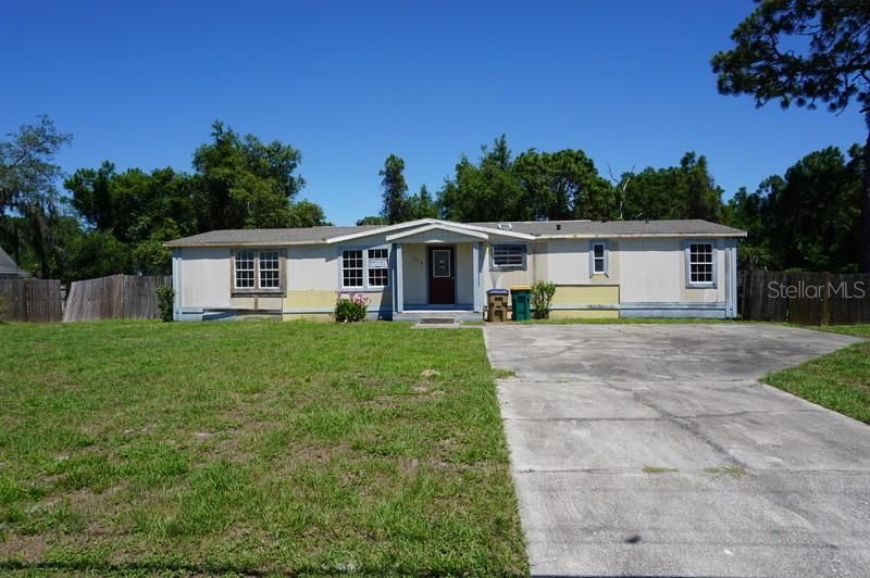 Recently Sold: $112,000 (3 beds, 2 baths, 1782 Square Feet)
