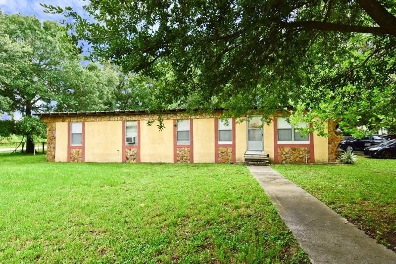 Recently Sold: $155,000 (3 beds, 2 baths, 1856 Square Feet)