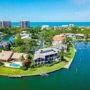 Recently Sold: $2,799,000 (2 beds, 2 baths, 4357 Square Feet)