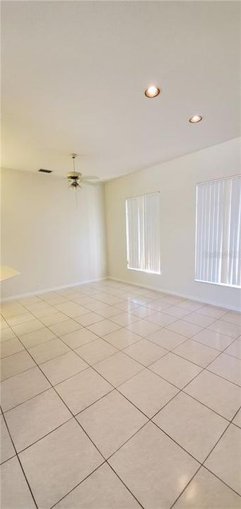 Recently Rented: $1,550 (3 beds, 2 baths, 2197 Square Feet)