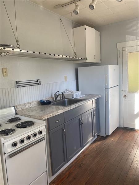 Recently Rented: $990 (1 beds, 1 baths, 466 Square Feet)