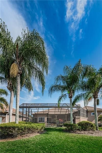 Recently Sold: $1,049,000 (3 beds, 3 baths, 4136 Square Feet)