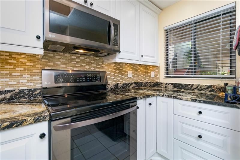 The glass backsplash completes the look.
