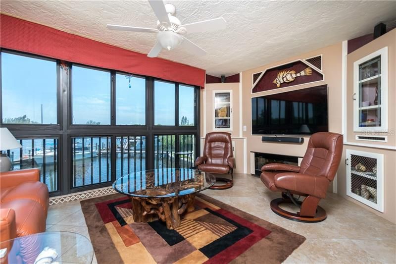 Tile floors and beautiful builtins.