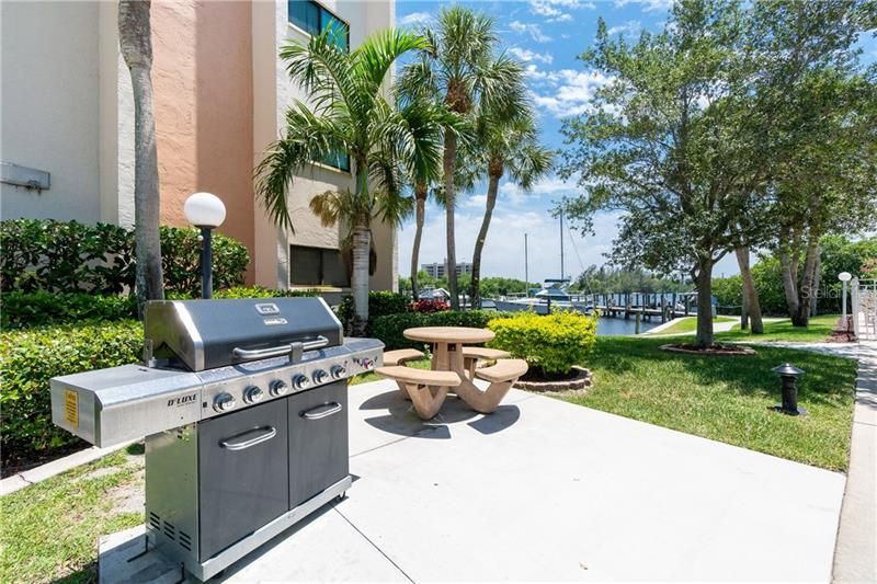 This community offers a wonderful bbq area overlooking the water.