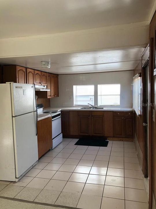 Recently Rented: $790 (2 beds, 1 baths, 640 Square Feet)