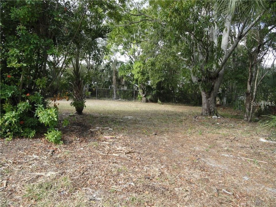 Vendido Recientemente: $15,500 (0.14 acres)