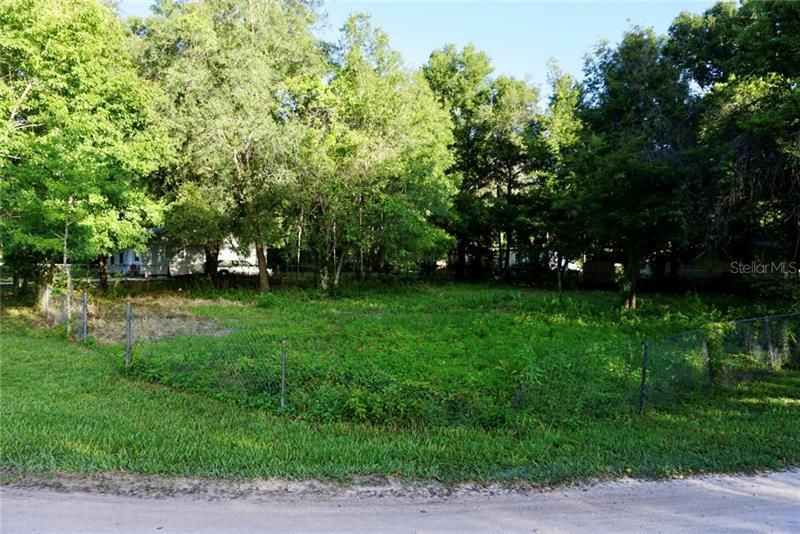 Recently Sold: $18,000 (0.27 acres)