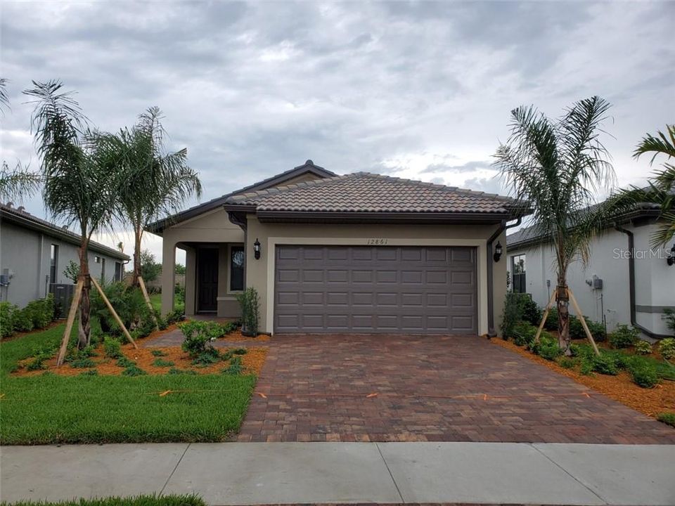 Vendido Recientemente: $294,179 (2 camas, 2 baños, 1437 Pies cuadrados)