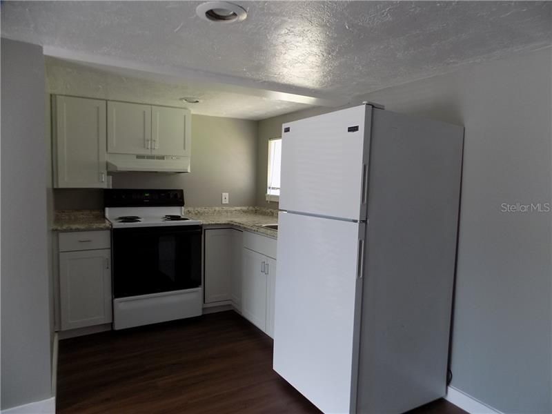 Recently Rented: $850 (1 beds, 1 baths, 700 Square Feet)