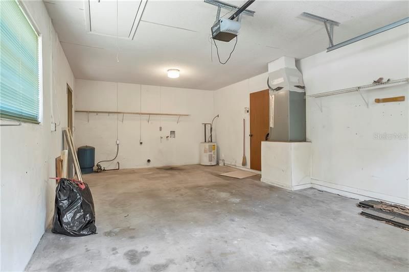Recently Sold: $99,900 (2 beds, 1 baths, 962 Square Feet)