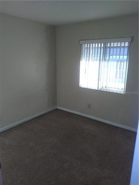 Recently Rented: $995 (3 beds, 2 baths, 1073 Square Feet)