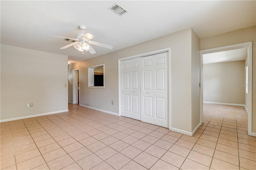 Recently Sold: $295,000 (2 beds, 2 baths, 1473 Square Feet)