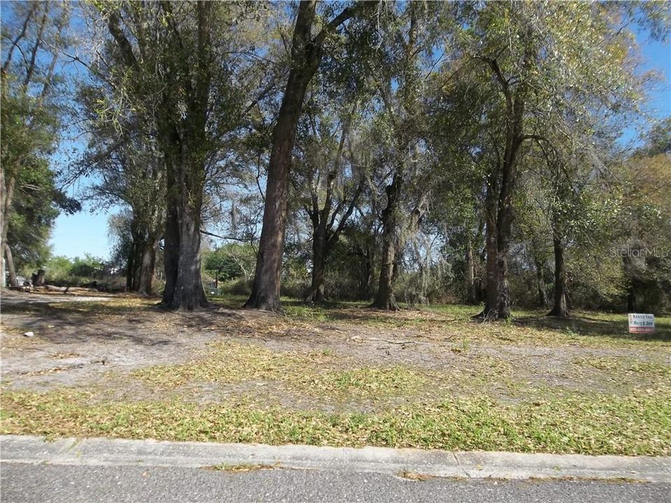 Vendido Recientemente: $6,900 (0.19 acres)