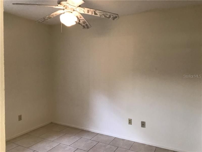 Recently Rented: $1,050 (3 beds, 1 baths, 1050 Square Feet)