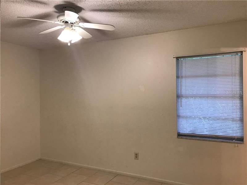 Recently Rented: $1,050 (3 beds, 1 baths, 1050 Square Feet)
