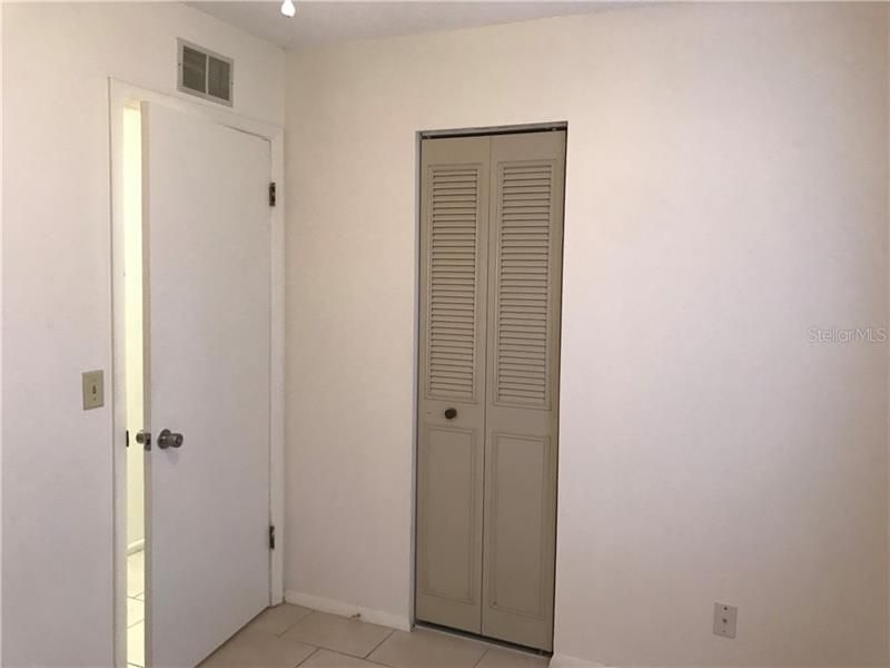 Recently Rented: $1,050 (3 beds, 1 baths, 1050 Square Feet)