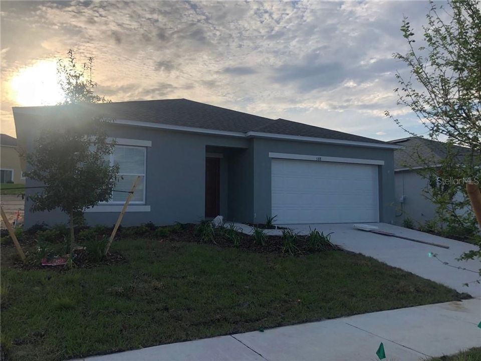 最近售出: $226,400 (4 贝兹, 2 浴室, 1618 平方英尺)