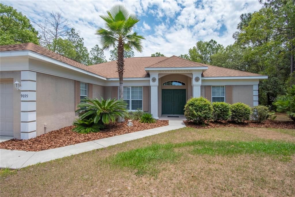 Recently Sold: $268,800 (3 beds, 3 baths, 2211 Square Feet)