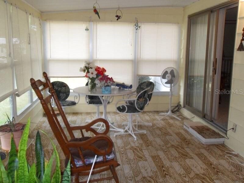 Vendido Recientemente: $85,900 (2 camas, 2 baños, 1344 Pies cuadrados)