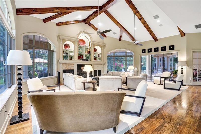 Recently Sold: $1,875,000 (6 beds, 5 baths, 7961 Square Feet)