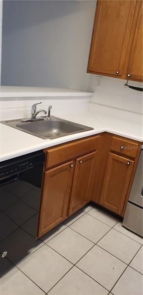 Recently Sold: $65,000 (1 beds, 1 baths, 785 Square Feet)