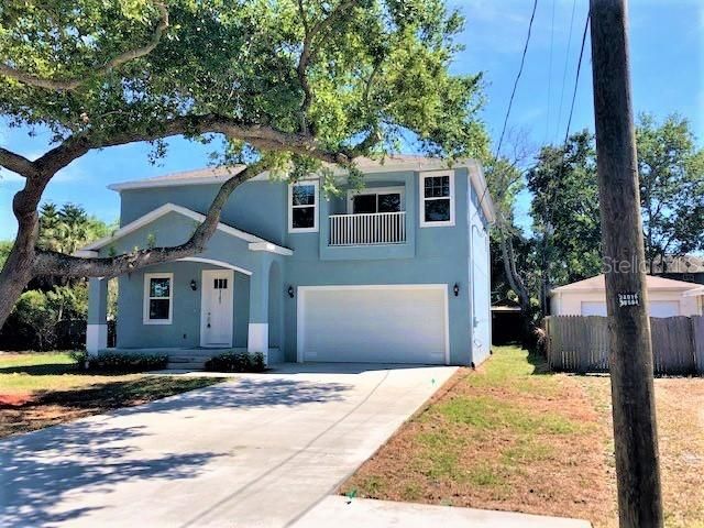 Recently Sold: $469,000 (4 beds, 2 baths, 2511 Square Feet)