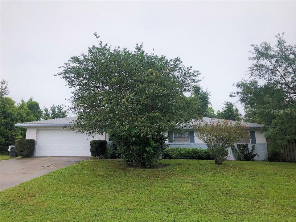 Recently Rented: $1,450 (3 beds, 2 baths, 1837 Square Feet)