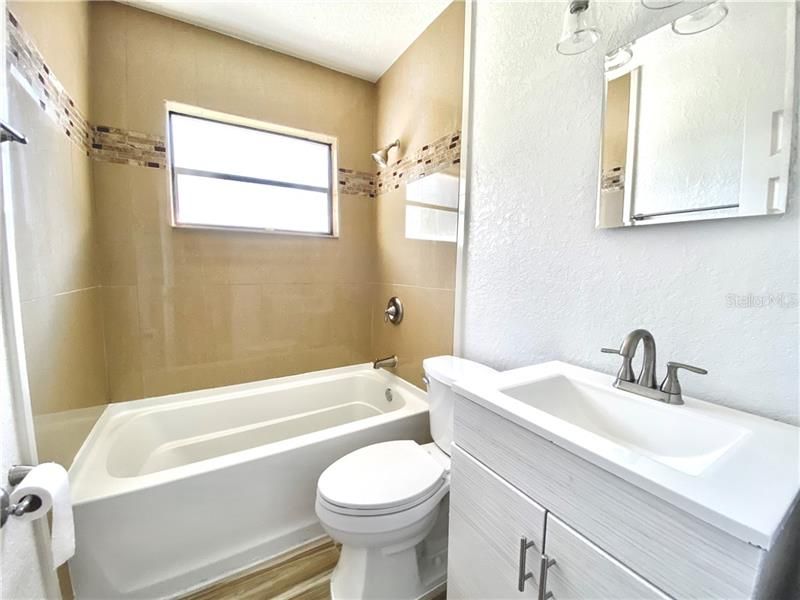 Recently Sold: $132,000 (3 beds, 1 baths, 805 Square Feet)