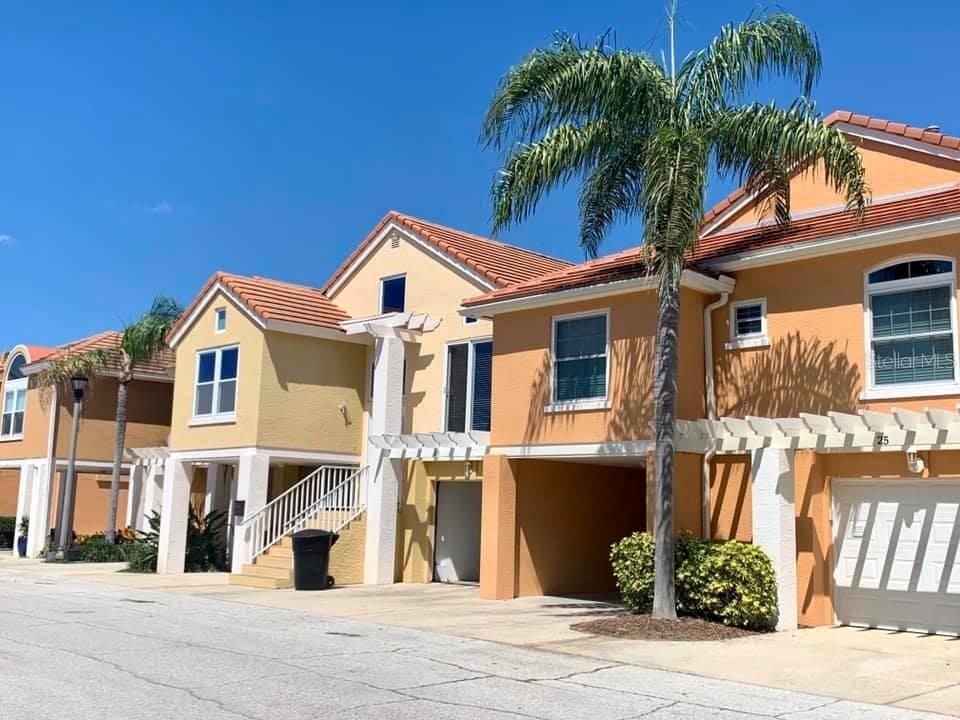 Recently Sold: $430,000 (2 beds, 2 baths, 1345 Square Feet)