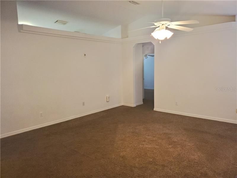 Recently Rented: $1,200 (3 beds, 2 baths, 1593 Square Feet)