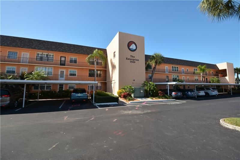 Recently Sold: $320,000 (2 beds, 2 baths, 1195 Square Feet)