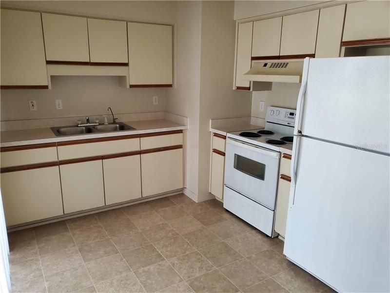 Recently Rented: $775 (2 beds, 1 baths, 768 Square Feet)