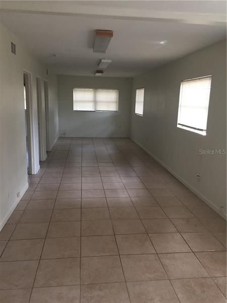 Recently Sold: $1,100 (0 beds, 0 baths, 920 Square Feet)