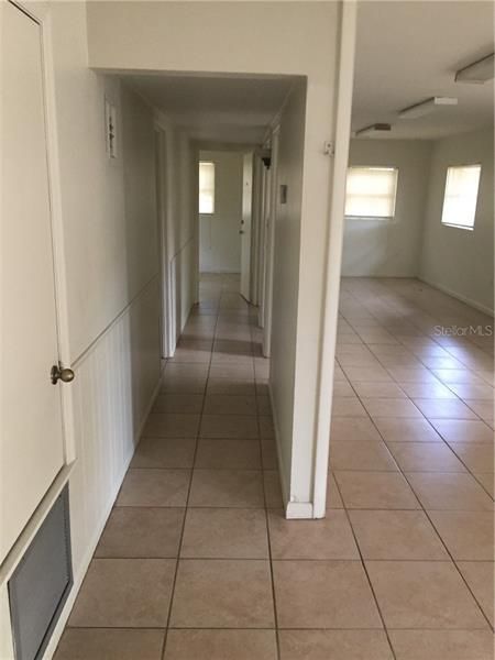 Recently Sold: $1,100 (0 beds, 0 baths, 920 Square Feet)