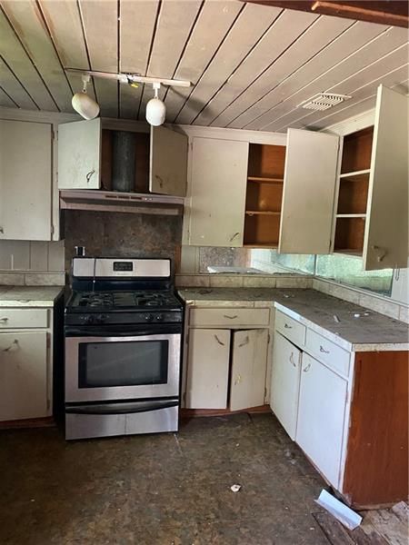 Recently Sold: $45,900 (3 beds, 1 baths, 1462 Square Feet)