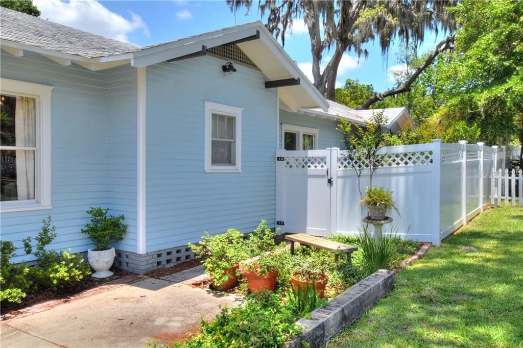 Recently Sold: $335,000 (3 beds, 2 baths, 1774 Square Feet)