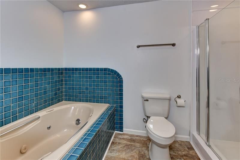 最近售出: $162,000 (2 贝兹, 2 浴室, 1664 平方英尺)