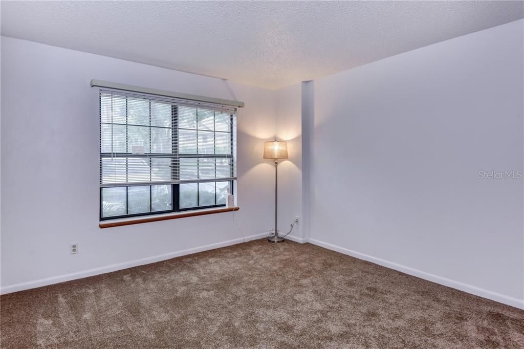 Recently Sold: $162,000 (2 beds, 2 baths, 1664 Square Feet)