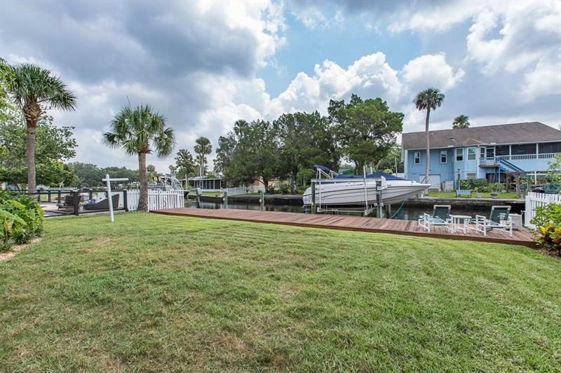 Recently Sold: $399,900 (4 beds, 3 baths, 2474 Square Feet)