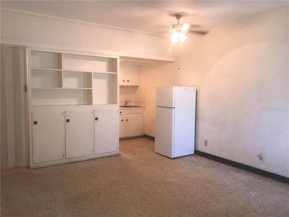 Centrally located Studio/Efficiency Condo in popular 55+ Community. Low monthly maintenance fees, not in a flood zone, small pets allowed, and no land lease.